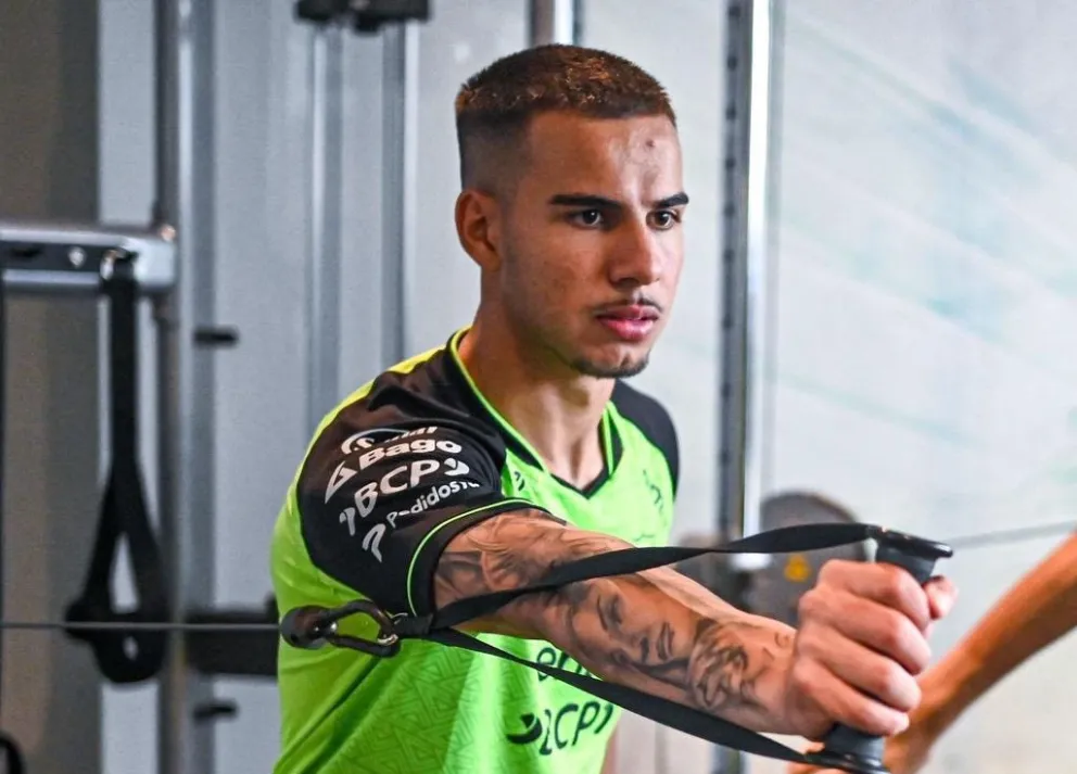Robson Matheus durante una sesión de gimnasio. Foto: La Verde - FBF