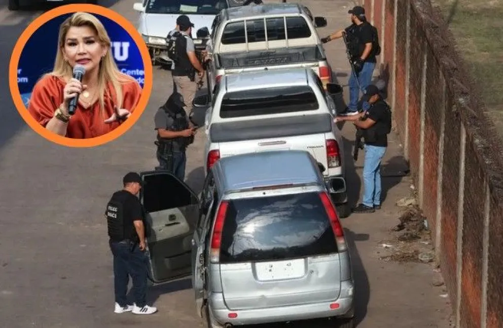 Personal de la Policía Boliviana se realizó la mañana de este viernes. Foto: Composición 