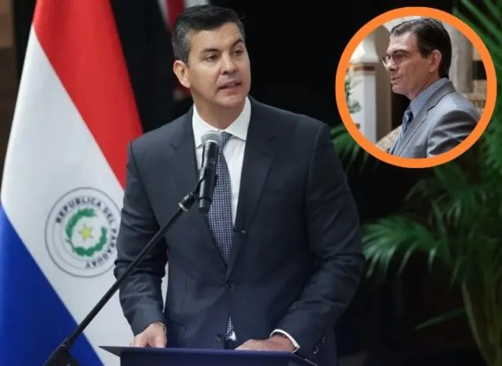 Fotografía de archivo del presidente de Paraguay, Santiago Peña. Foto: Composición