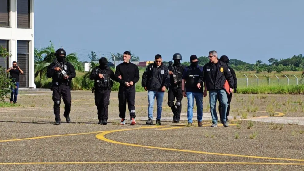 El narcotraficante uruguayo, Sebastián Marset, fue capturado en Santa Cruz, Bolivia. Foto:Secretaría Nacional Antidrogas - SENAD de Paraguay