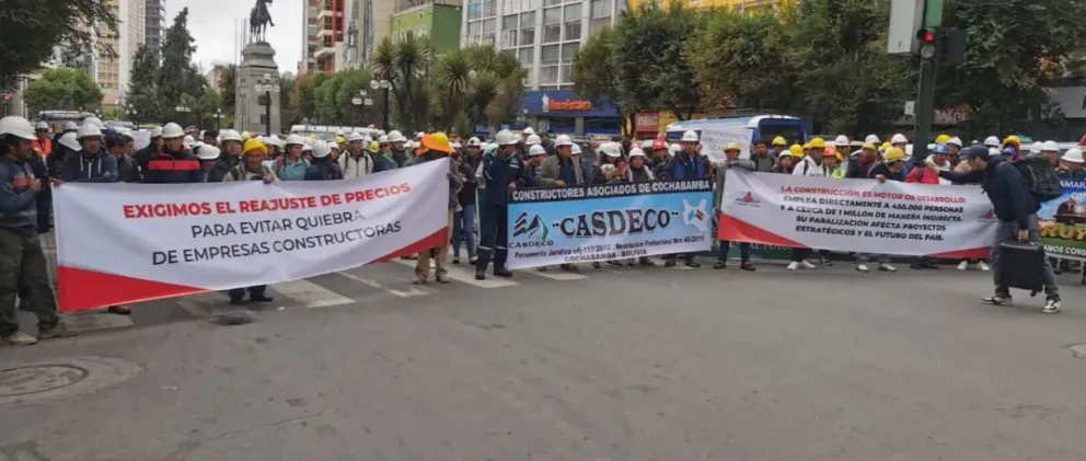 La Caboco convocó mañana a un "tractorazo nacional", en demanda de que el Gobierno apruebe un decreto que permita el reajuste de los precios de los materiales de construcción. Foto Unitel