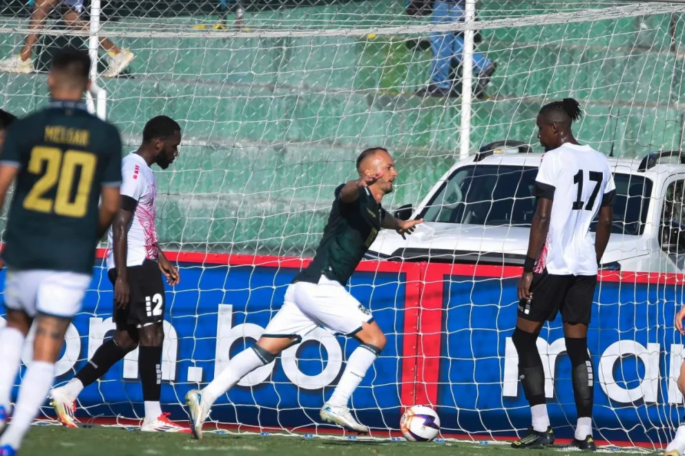 Godoy festeja su primer gol para la Verde. Foto: APG.