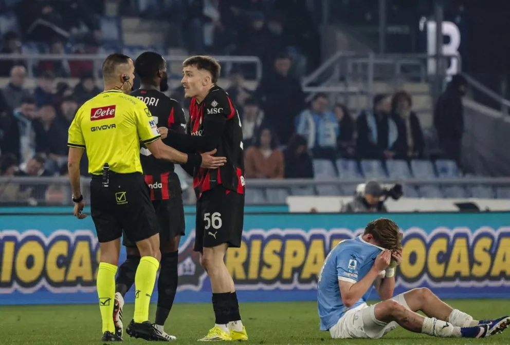 Un momento del partido entre Milan y la Lazio. Foto: EFE.
