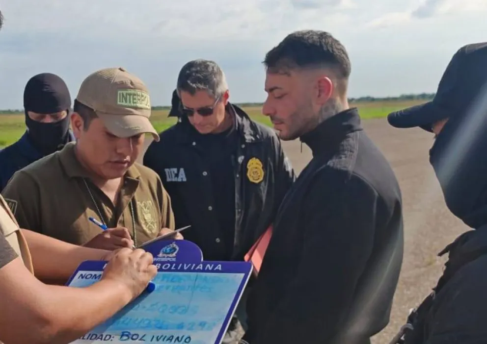 Sebastián Marset tras su captura en Bolivia, antes de ser enviado a EEUU.