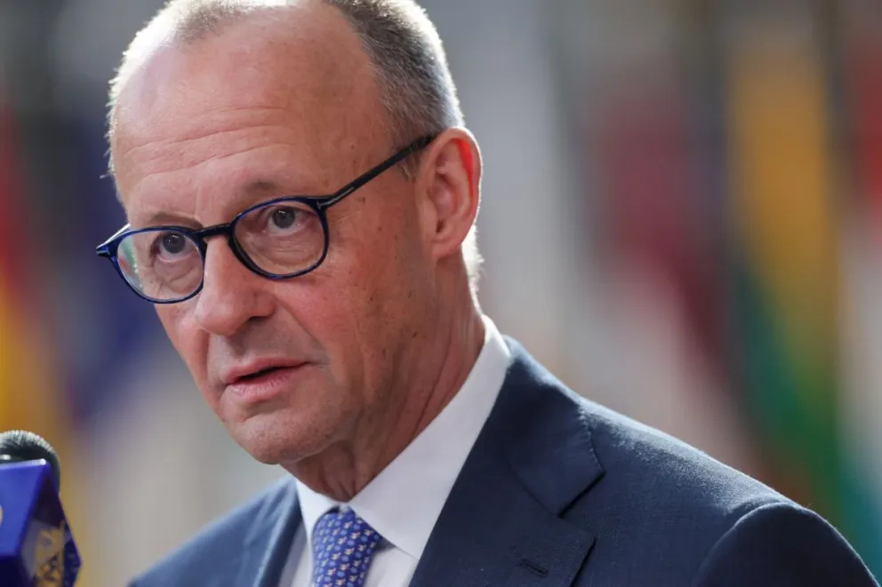 El canciller alemán Friedrich Merz, este jueves a su llegada a la cumbre de líderes de la UE en Bruselas. Foto: EFE