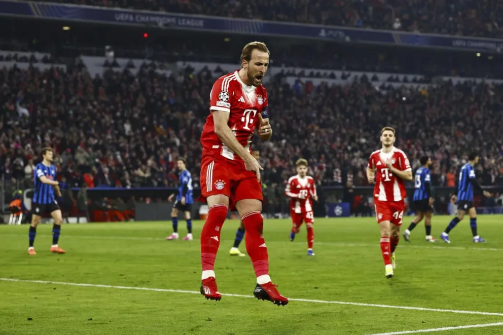 Kane celebra tras marcar el 1-0 durante el partido con el Atalanta. Foto: EFE.