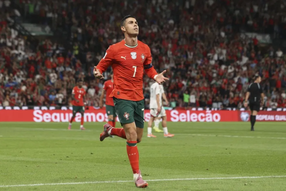 Cristiano Ronaldo durante un partido con Portugal. Foto: EFE.