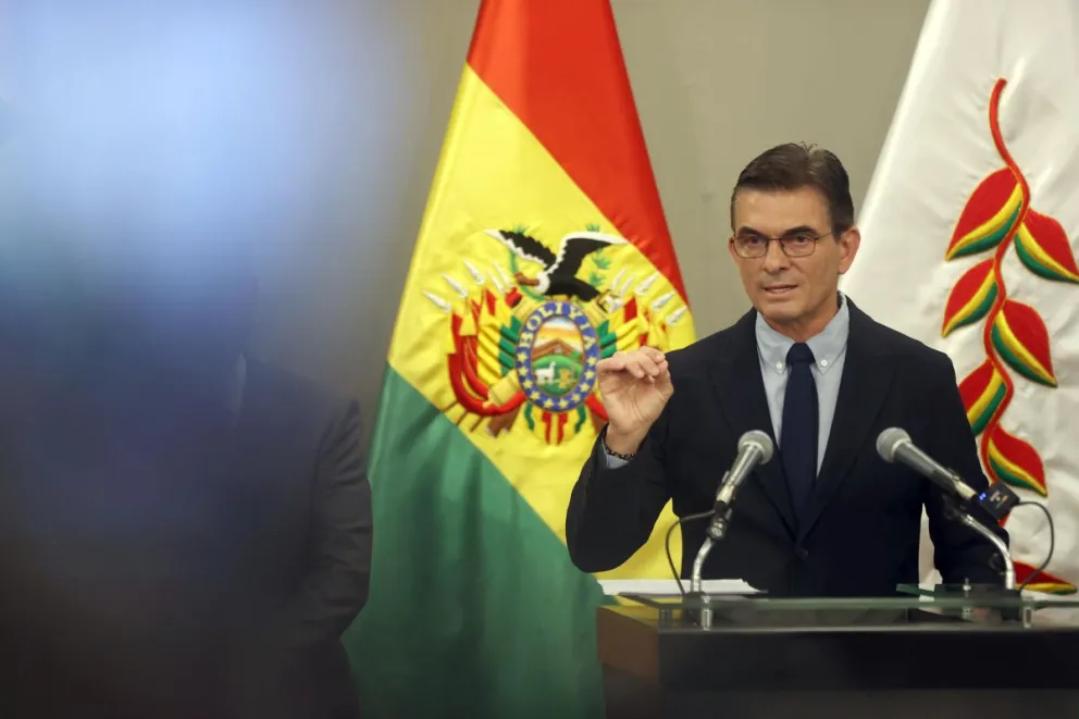 El presidente Rodrigo Paz, hablando durante una rueda de prensa en La Paz. Foto: EFE