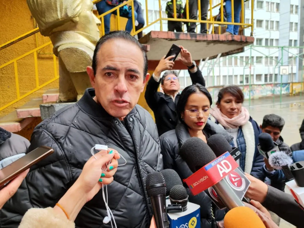 El candidato César Dockweiler después de votar. Foto: Visión 360 