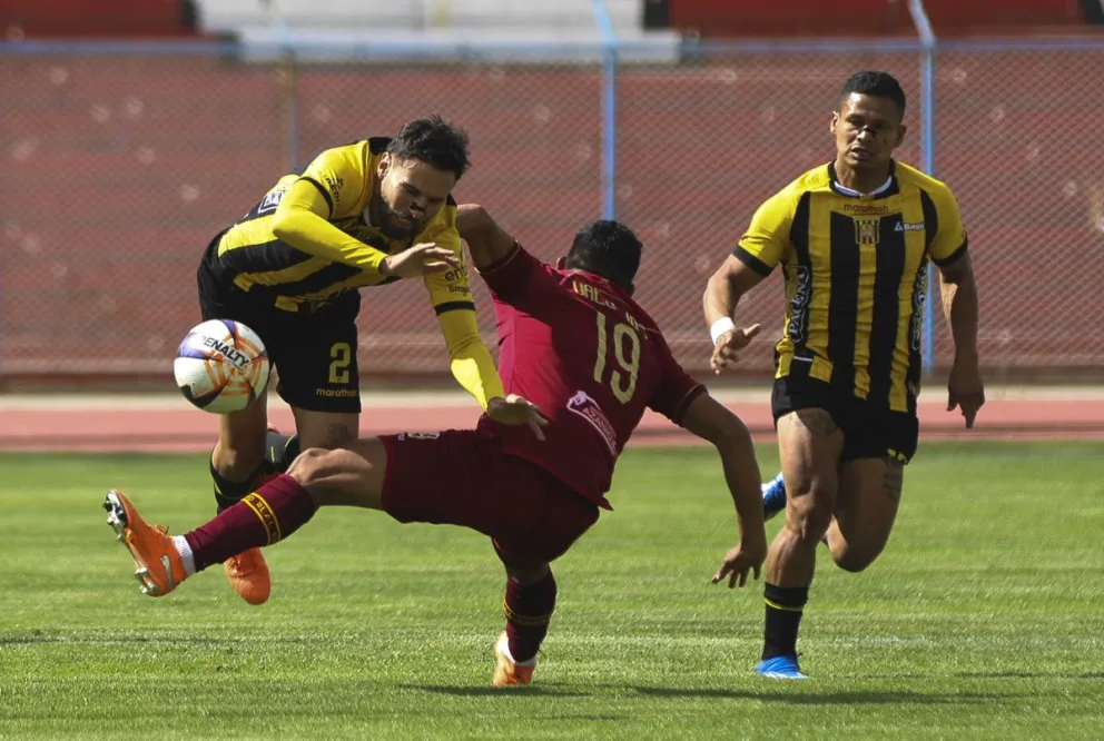 Incidencia del partido de ida que jugaron Real Oruro y The Strongest. Foto: APG