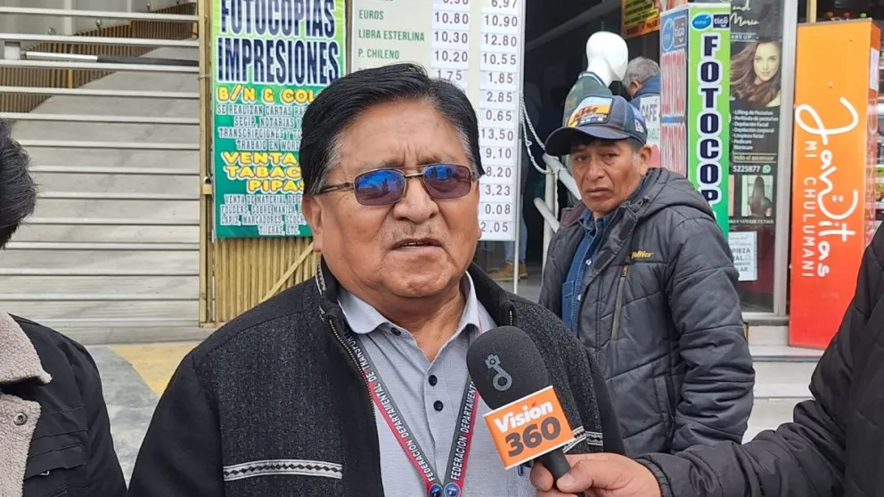 Roberto García, dirigente del transporte interprovincial de La Paz. Foto: Visión 360 
