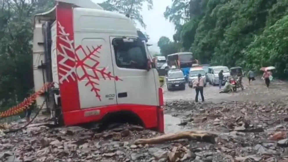 La zona de la mazamorra en medio de la carretera Santa Cruz-Cochabamba. Foto: Red Uno 