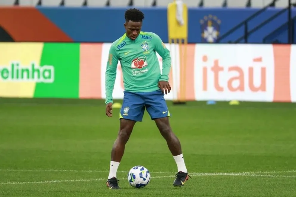 El jugador brasileño Vinícius Júnior en un entrenamiento anterior de la "canarinha". Crédito: EFE

