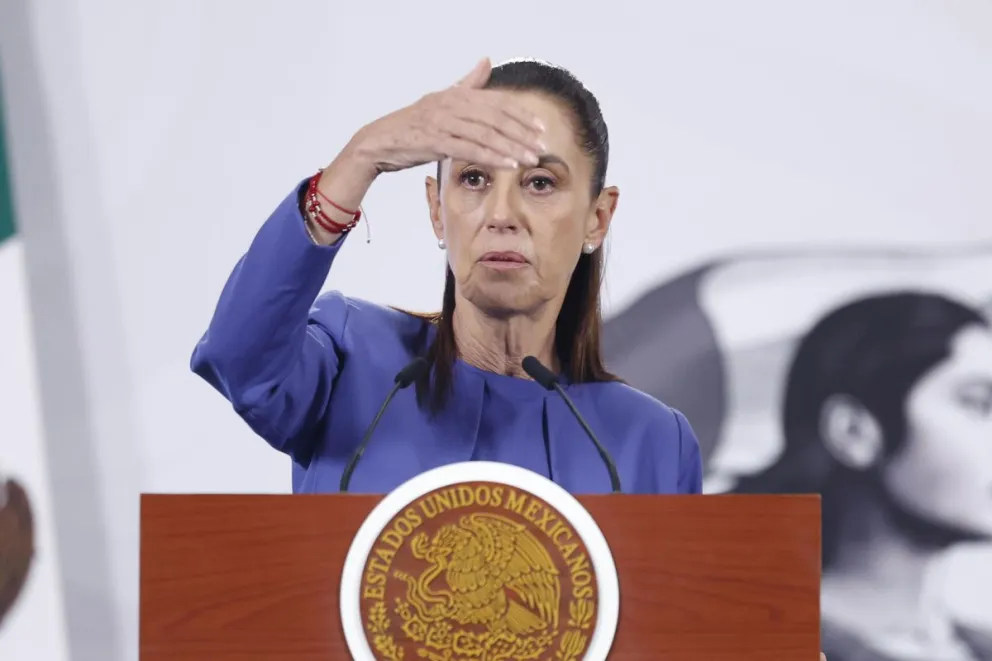 La presidenta de México, Claudia Sheinbaum, habla este miércoles, durante una rueda de prensa en Ciudad de México (México). Foto: EFE