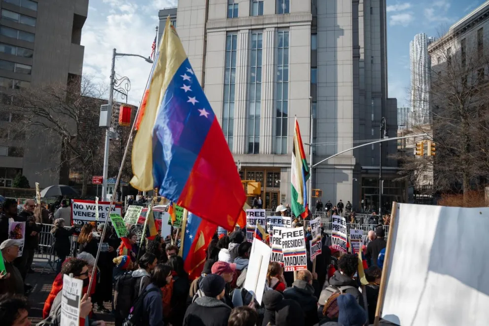 La segunda audiencia en el caso contra el presidente de Venezuela Nicolás Maduro y su esposa, Cilia Flores, ambos capturados en Caracas y acusados por la Justicia estadounidense. Foto: EFE