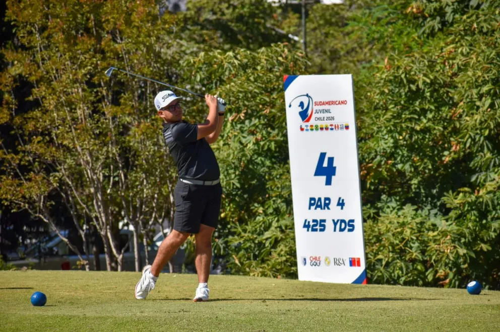 Quiroga compite durante la segunda ronda en Chile. Foto: Fesgolf Prensa.