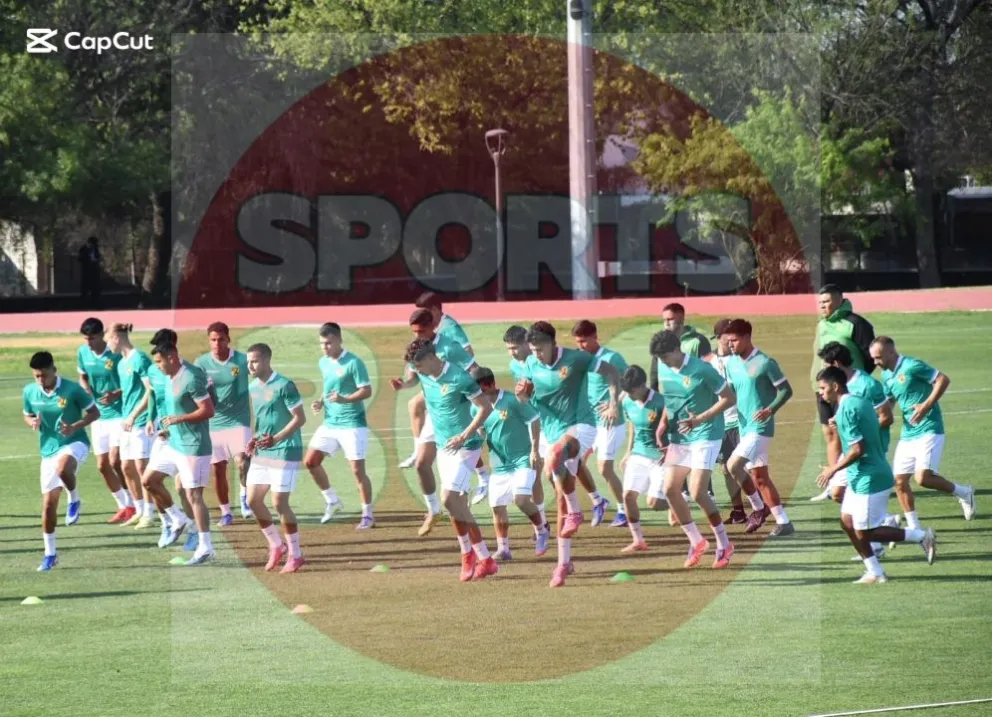 El equipo nacional durante su práctica de este lunes. Foto: Agencia Marka Registrada.