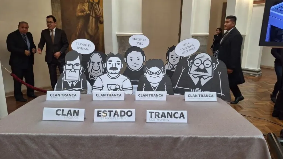 Una representación de la burocracia del Estado. Foto: Visión 360 