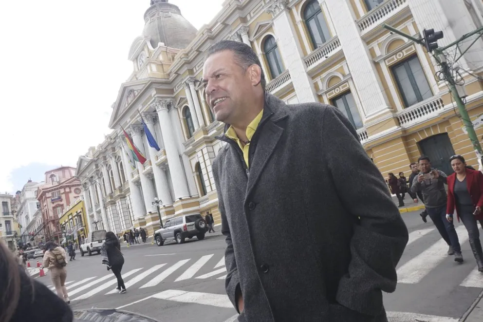 El candidato Luis Revilla. Foto: APG 