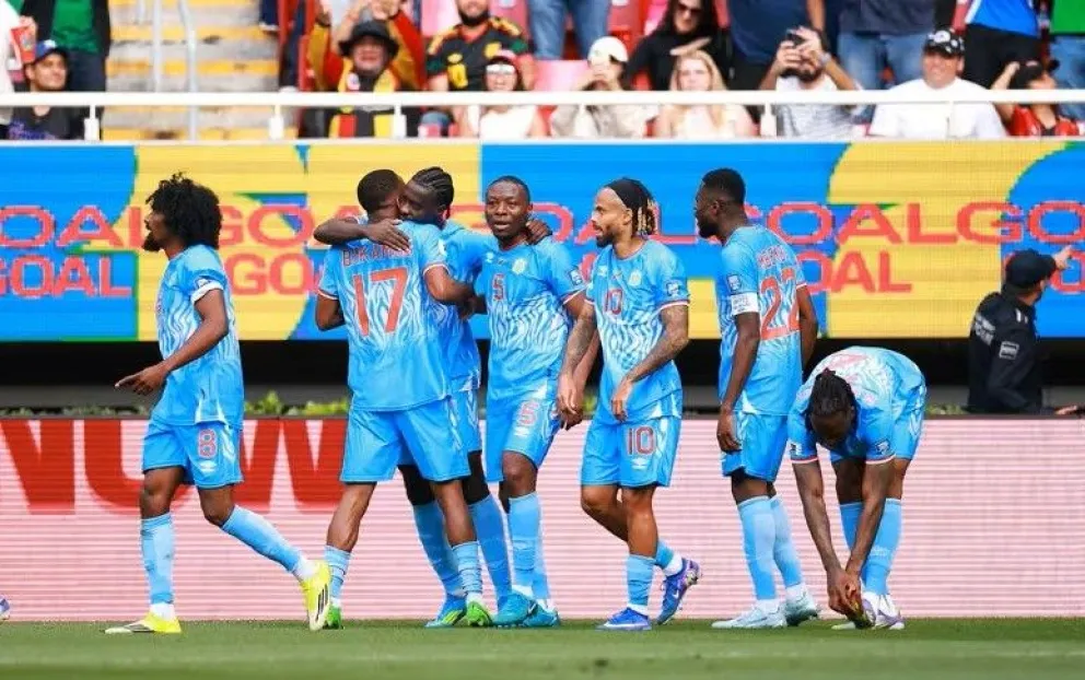 Jugadores de la selección de RD Congo celebran el gol que les significó la clasificación. Foto: FIFA