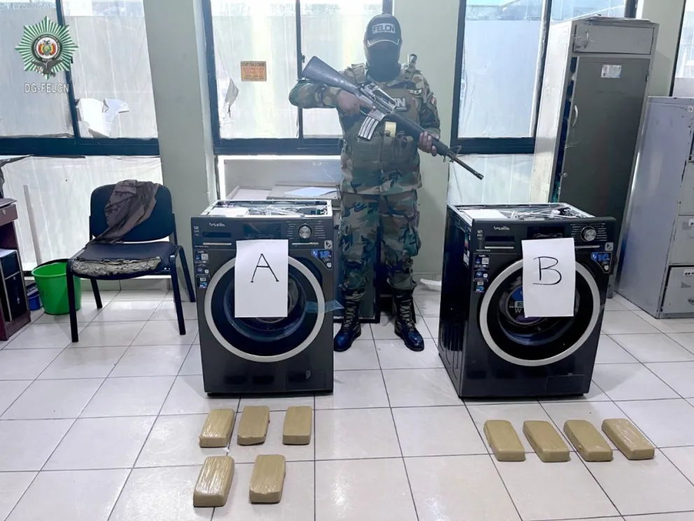 Droga oculta en lavadoras. Foto: Felcn