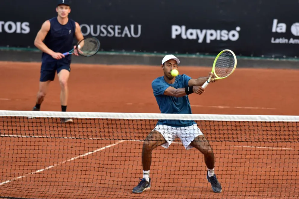 Arias (der.) e Ingildsen, en un partido anterior. Foto: Archivo FBT.