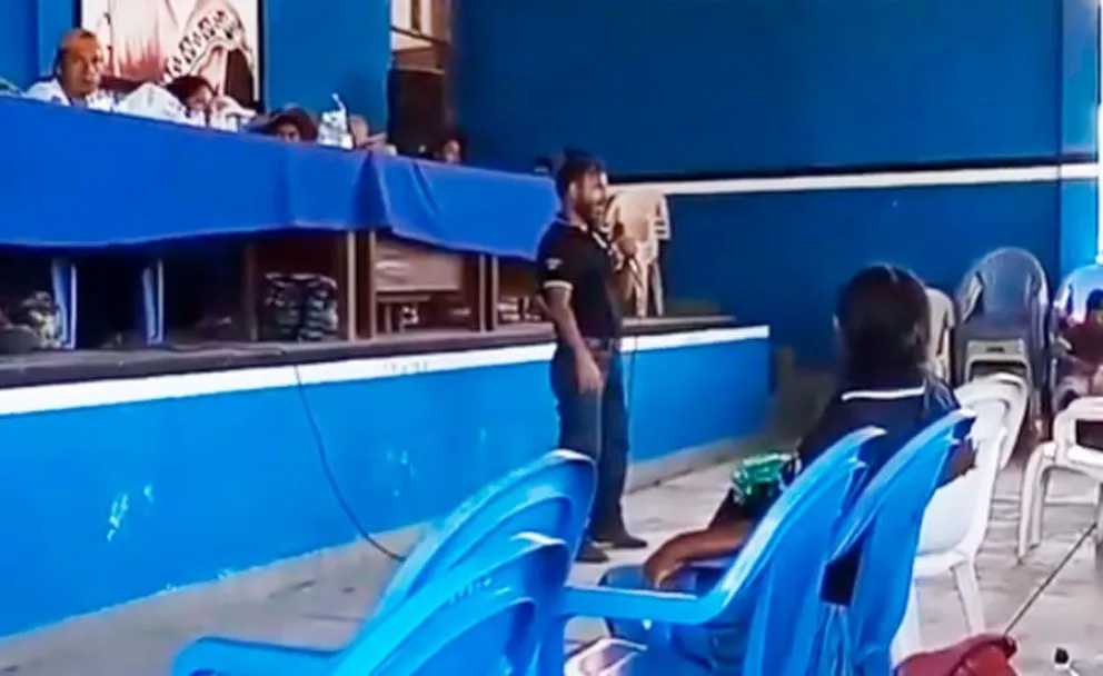 “No pido garantías, ni nada, estoy resguardado con las bases acá en el trópico, esperando salir de Cochabamba para dar una conferencia de prensa a los medios de comunicación”. Foto: Erbol