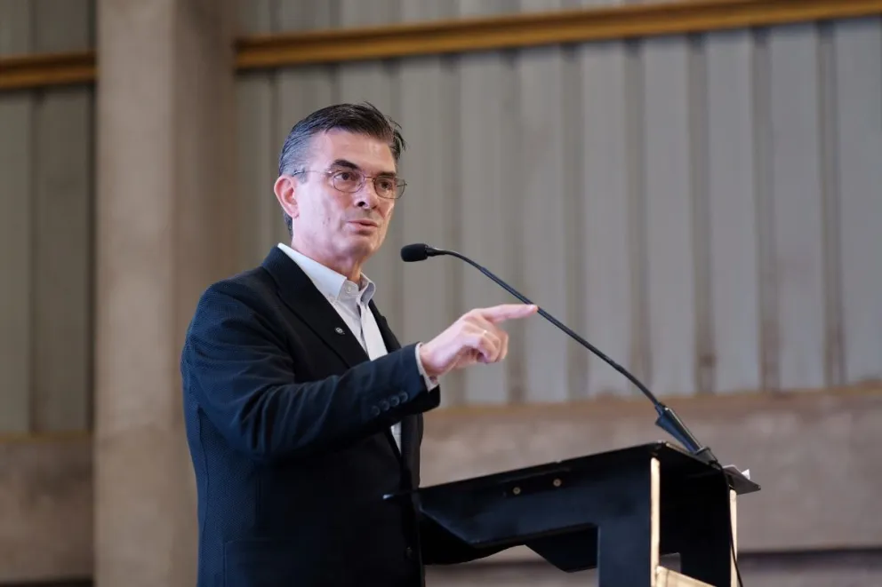 El presidente Rodrigo Paz entrega moderno equipamiento de salud por más de $us 4 millones. Foto: Gobierno 