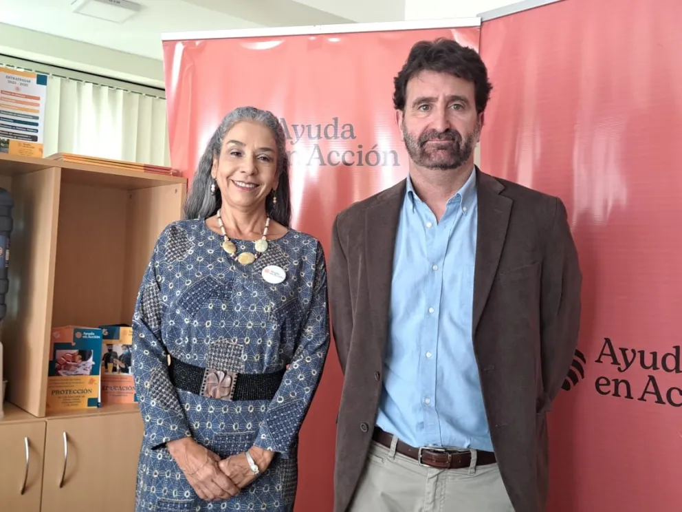 Isabel Cajías, directora de la Fundación Ayuda en Acción para Bolivia y Perú, y Carlos Hernández, director Regional de Sudamérica de Ayuda en Acción. Foto: Visión 360