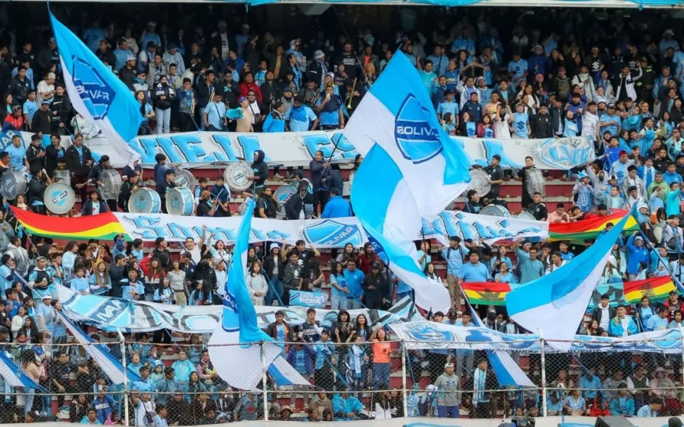Los hinchas bolivaristas aún deberán esperar por las elecciones en su club. Foto: AD