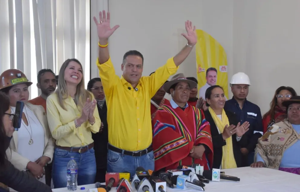 Luis Revilla en una actividad. Foto: Luis Revilla/Facebook