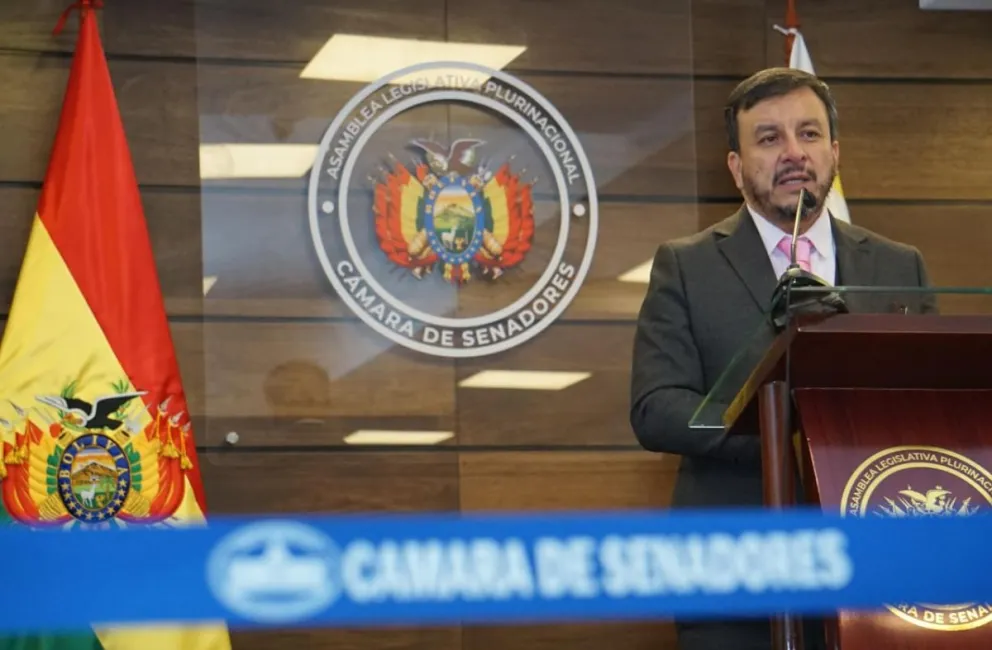 El ministro de Hidrocarburos, Mauricio Medinaceli, informó que el Gobierno busca cambiar el rumbo del sector hidrocarburífero, que se encuentra en declinación. Foto: APG