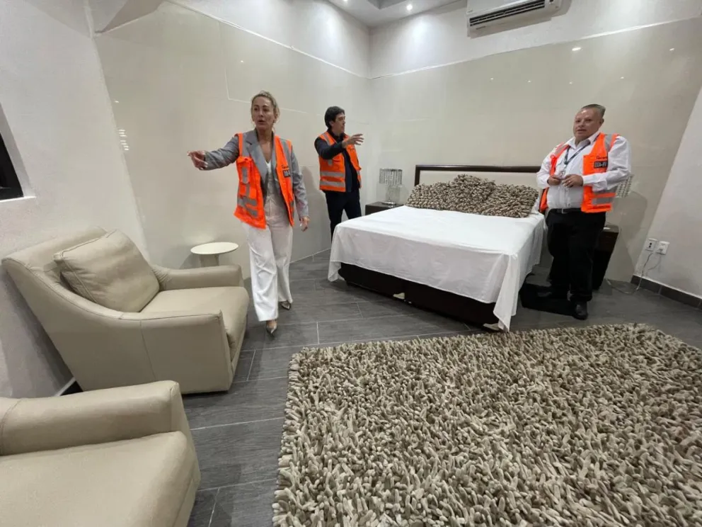 Uno de los ambientes privados de la Terminal Presidencial en Viru Viru. Foto: Ministerio de Obras Públicas