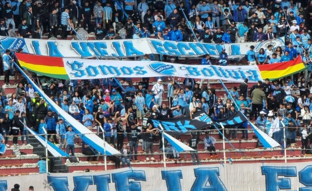 La barra celeste que se sitúa en la curva norte del Siles. Foto: Archivo Sports 360.