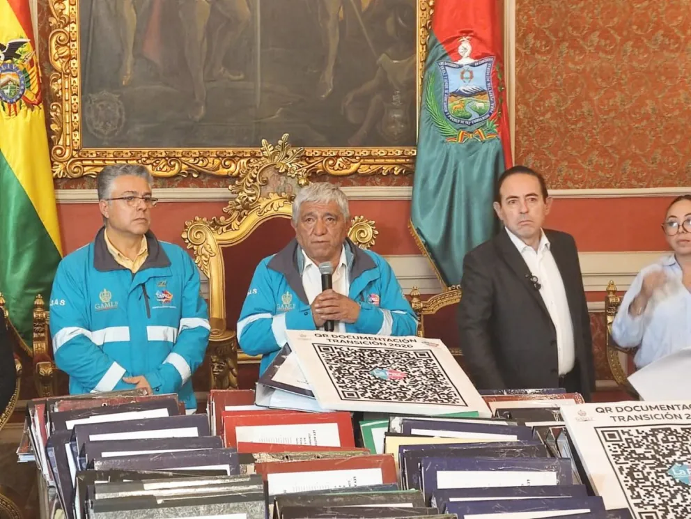 Iván Arias, no cumplió el acuerdo con el alcalde electo, César Dockwailer, de iniciar el proceso de transición, con la conformación de 51 comisiones que debían revisar la documentación entregada desde este sábado. Foto Paulo Lizárraga