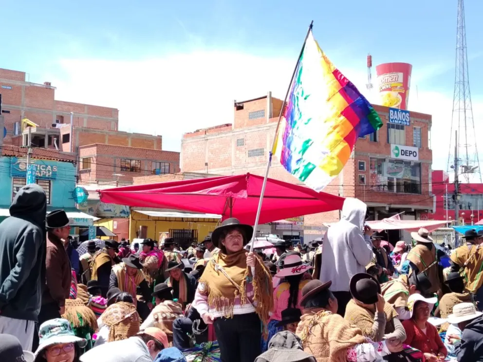 El cabildo se llevó adelante en El Alto. Foto: Gentileza.