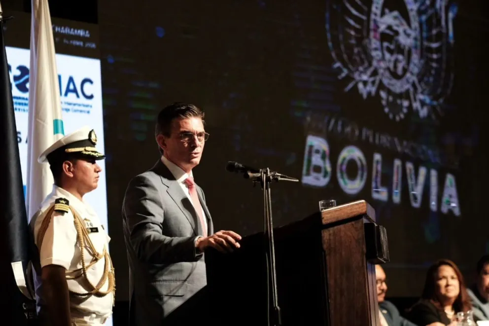 El presidente Rodrigo Paz en el encuentro empresarial internacional de Cochabamba. Foto tomada de la cuenta en RRSS del presidente Rodrigo Paz