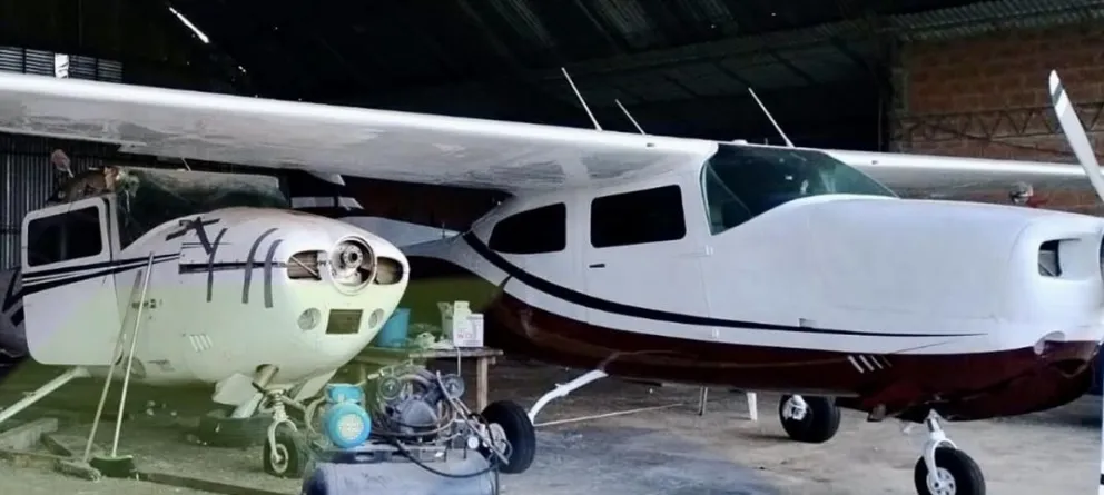 Las avionetas fueron requisadas por fiscales y efectivos de la fuerza antidroga. Foto: Captura de video
