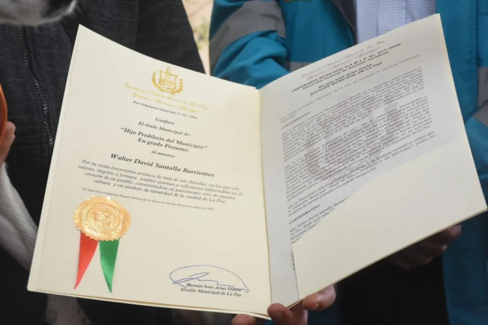 El reconocimiento a David Santalla. Foto: ABI