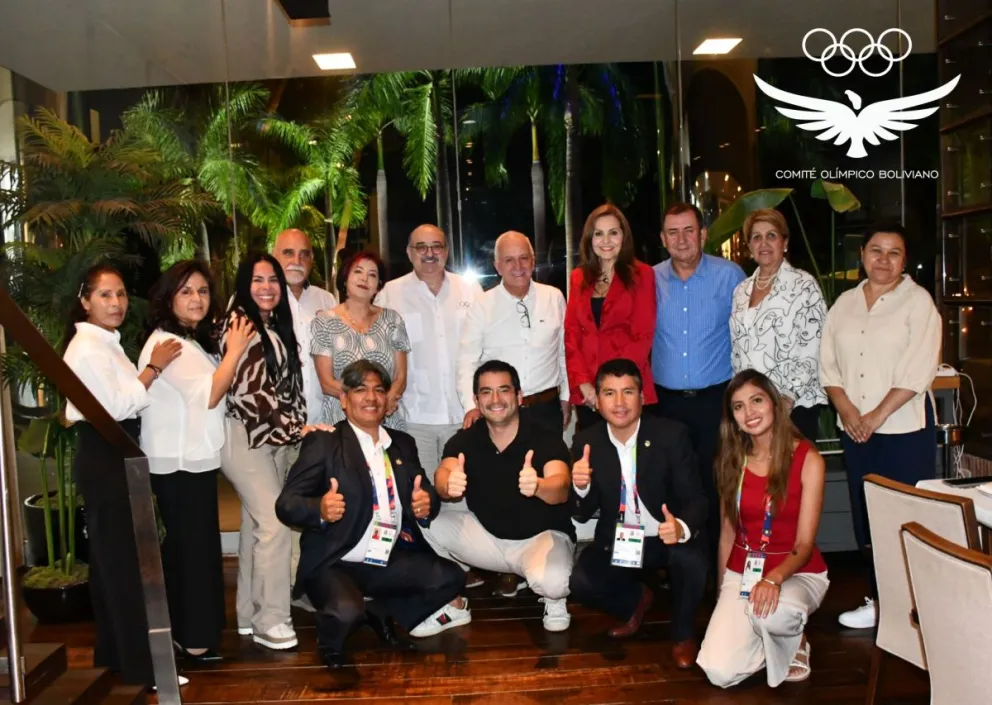 Dirigentes de la Odebo y del COB tras la reunión que tuvieron en Panamá. Foto: COB.
