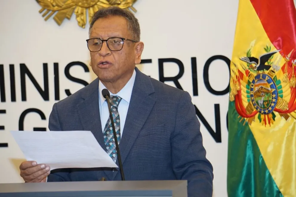 El ministro de Gobierno, Marco Antonio Oviedo, recuerda que fue el Gobierno del presidente, Rodrigo Paz, quien capturó al narcotraficante Sebastián Marset. Foto: APG