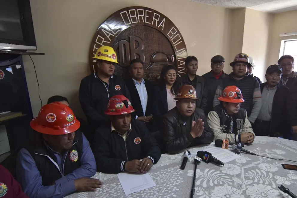 La cúpula de COB, en una anterior rueda de prensa. Foto: APG 