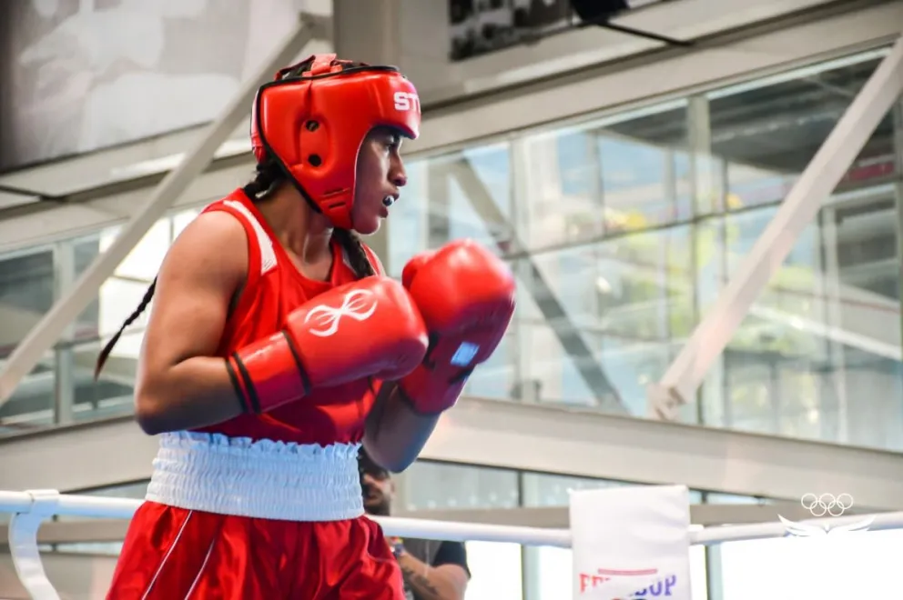Giuliana Velásquez en uno de sus combates de los Juegos Sudamericanos. Foto: COB