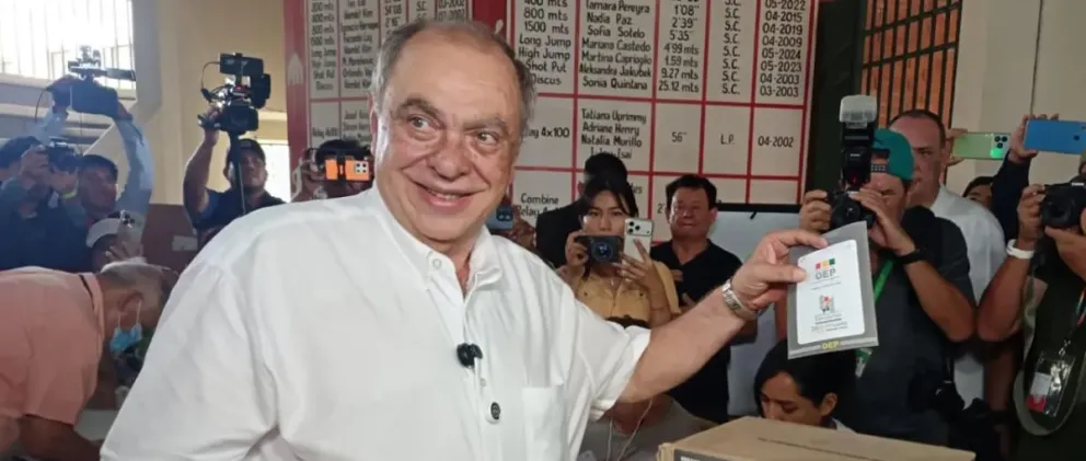 El candidato a la Gobernación de Santa Cruz Otto Ritter. Foto: Unitel 