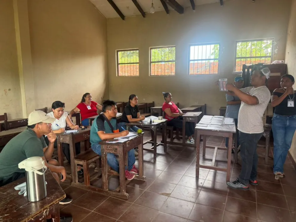 El conteo en un recinto de Beni. Foto: Unitel 