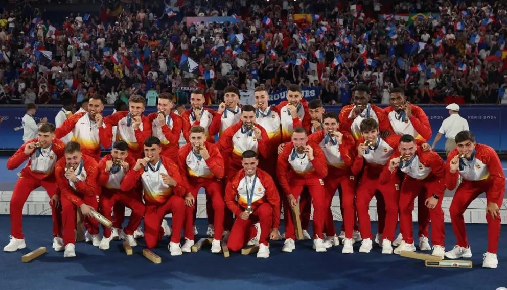 España ganó el oro olímpico del fútbol masculino en París 2024. Foto: EFE.