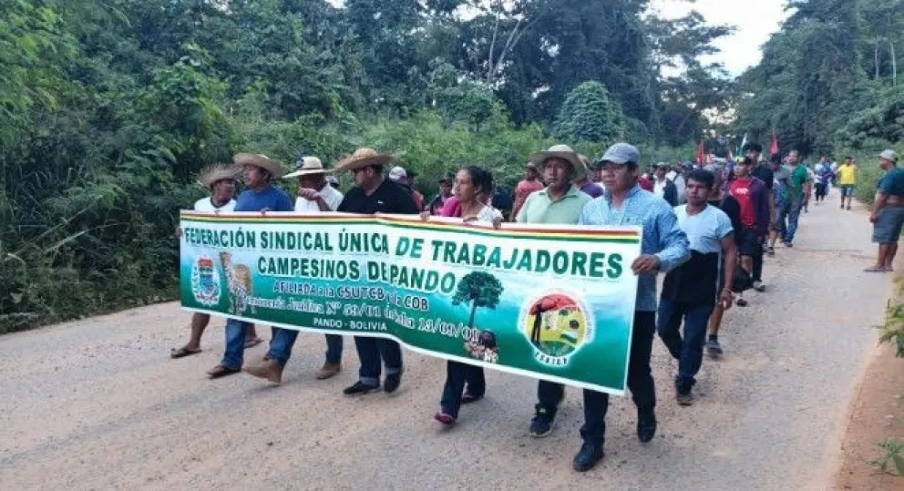 Marcha de campesinos de Pando. Fotos: Alerta País