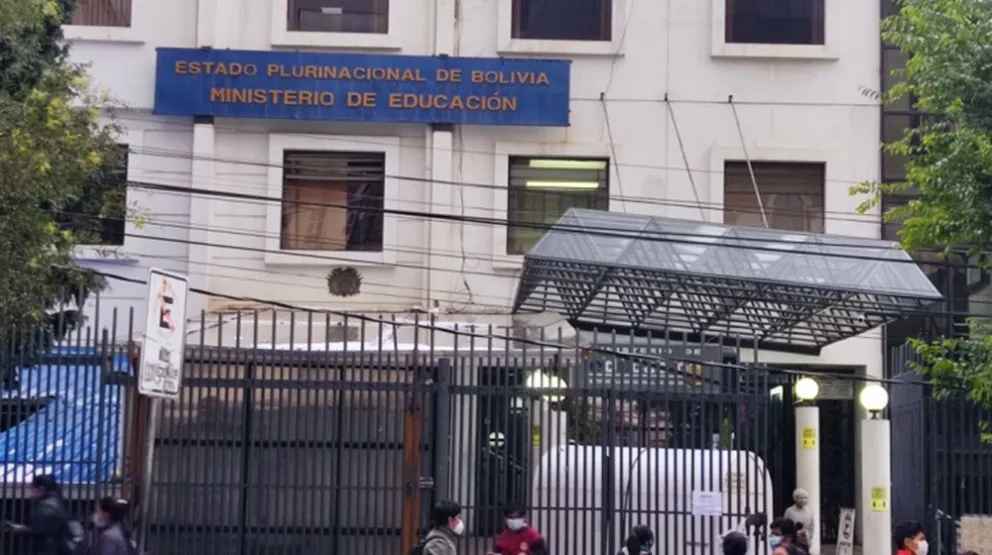 El Ministerio de Educación, que se ubica en la avenida Arce. Foto: ABI