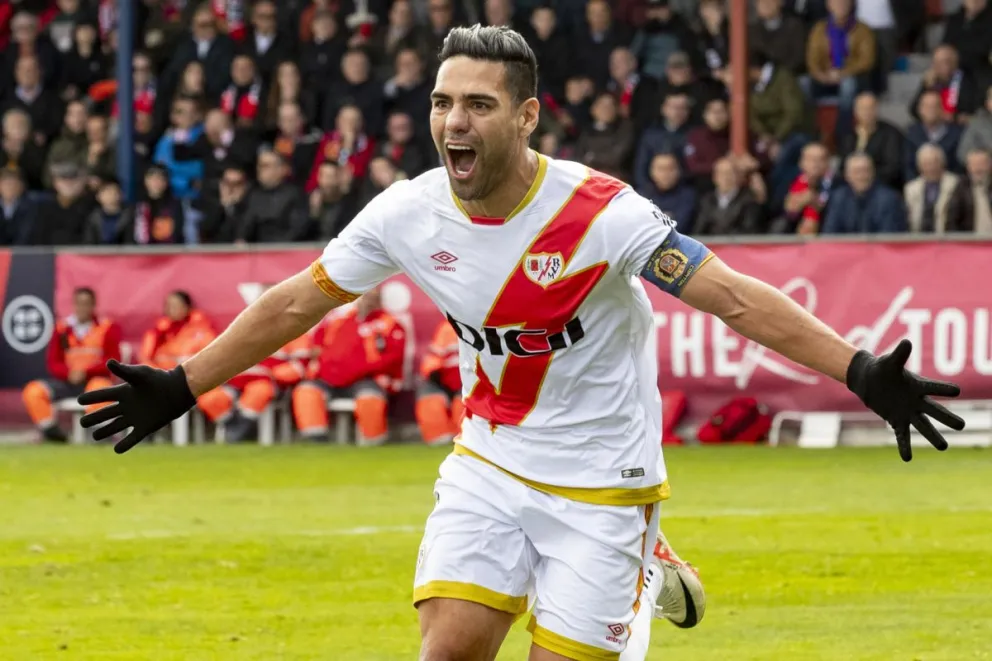 Radamel Falcao celebra un gol en su etapa con el Rayo Vallecano. Foto: EFE.