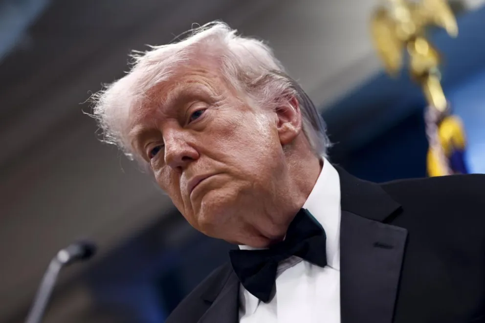El presidente de Estados Unidos, Donald Trump, durante la rueda de prensa de este sábado en la noche tras el tiroteo en la Cena de Corresponsales de la Casa Blanca. Foto: EFE